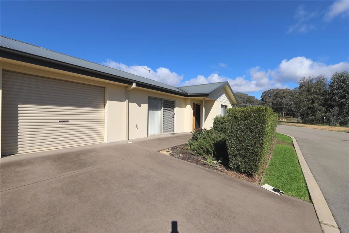 Villa 33 84 Currawong Road, Tumut NSW 2720, Image 0