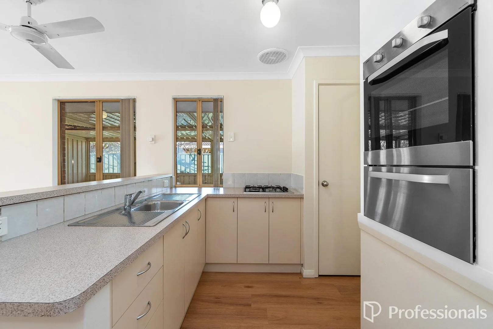 Additional image 15 of 142 Seville Drive, Seville Grove WA 6112