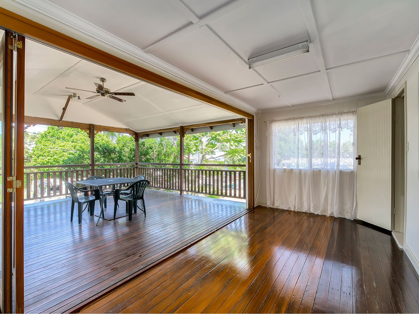 144 Morehead Avenue, Norman Park QLD 4170, Image 1