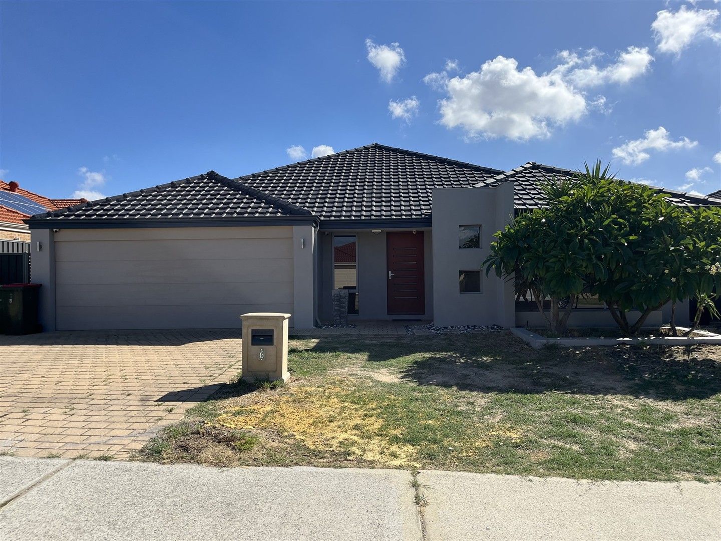 4 bedrooms House in 6 Rowntree Loop LANDSDALE WA, 6065