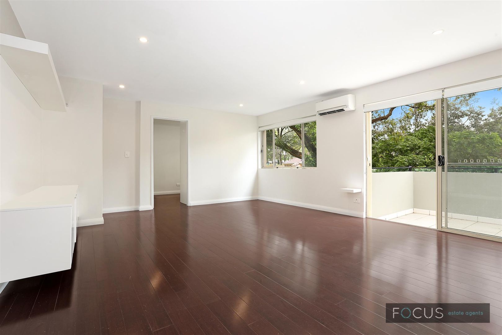 16 27 29 Rhodes Street Hillsdale Nsw 2036 Apartment For Rent 495 Domain