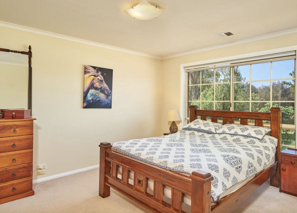 4 bedrooms House in 2 Chambers Place WAGGA WAGGA NSW, 2650