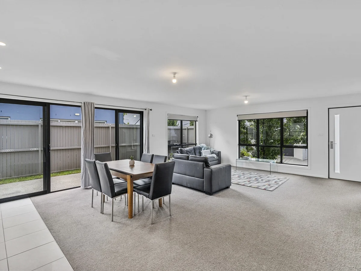 Additional image 4 of 2/9 Maranoa Road, Kingston TAS 7050