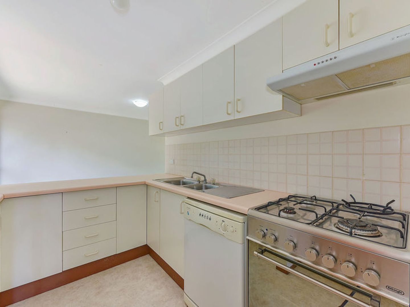 1/10 Denison Street, Hornsby NSW 2077, Image 2