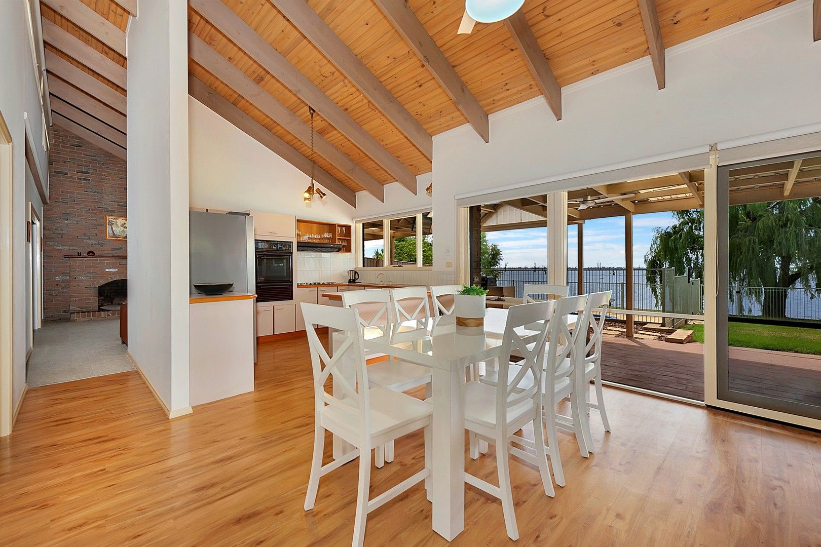 6 bedrooms House in  YARRAWONGA VIC, 3730