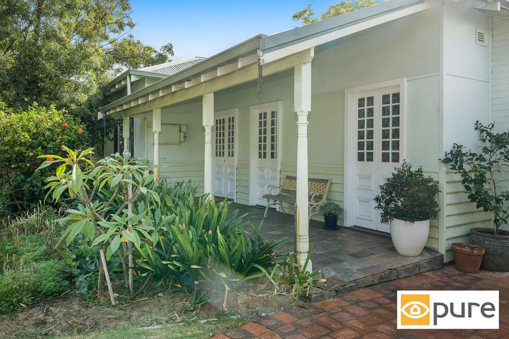 7 Wood Street, Swanbourne WA 6010, Image 2