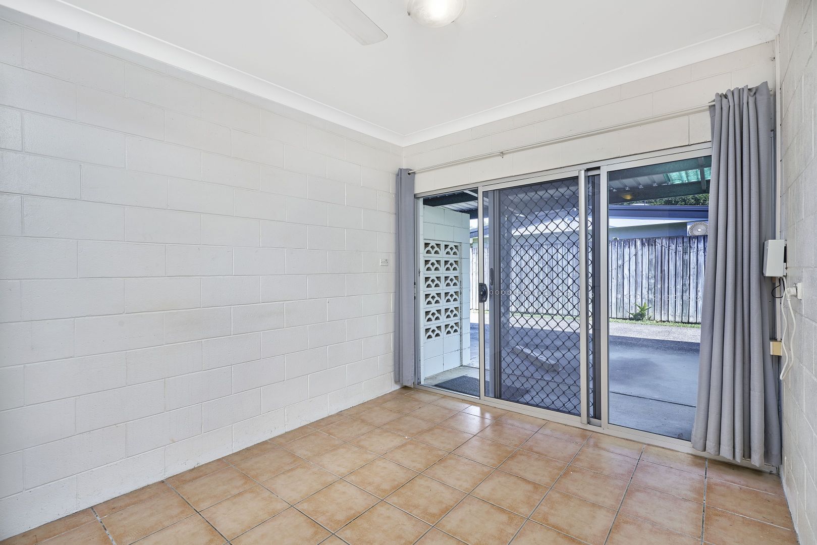 1/13-15 Brisbane Street, Parramatta Park QLD 4870, Image 2