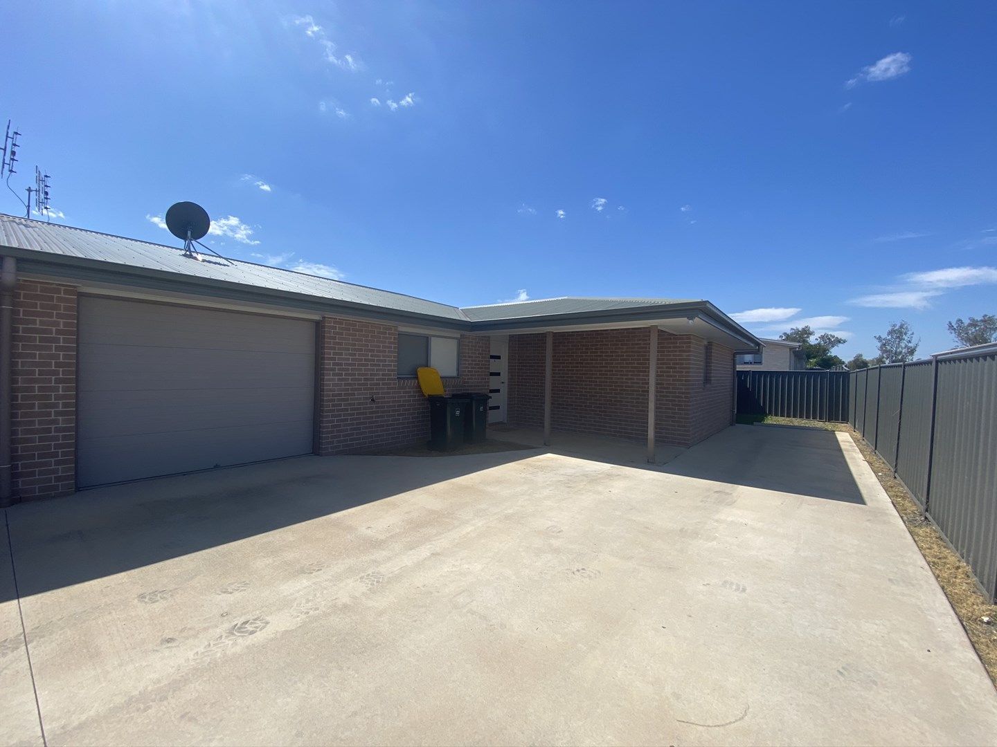 2/14 Hurse Street, Chinchilla QLD 4413, Image 0