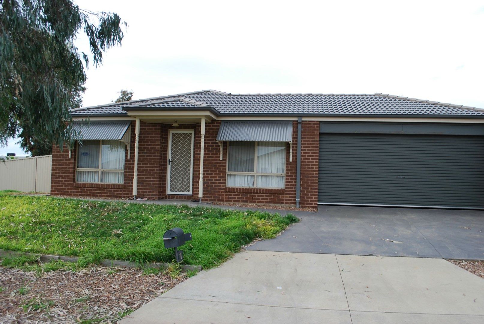 3 bedrooms Apartment / Unit / Flat in Unit/1 Jakavin Court MOOROOPNA VIC, 3629