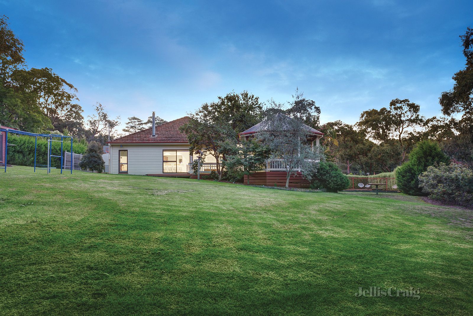 38 Heads Road, Donvale VIC 3111, Image 0