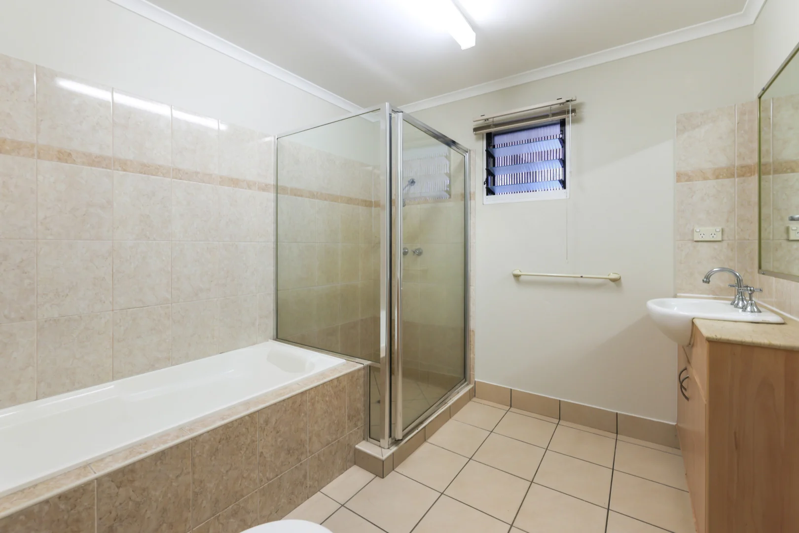 Additional image 8 of 2/80 Woods Street, Darwin City NT 0800