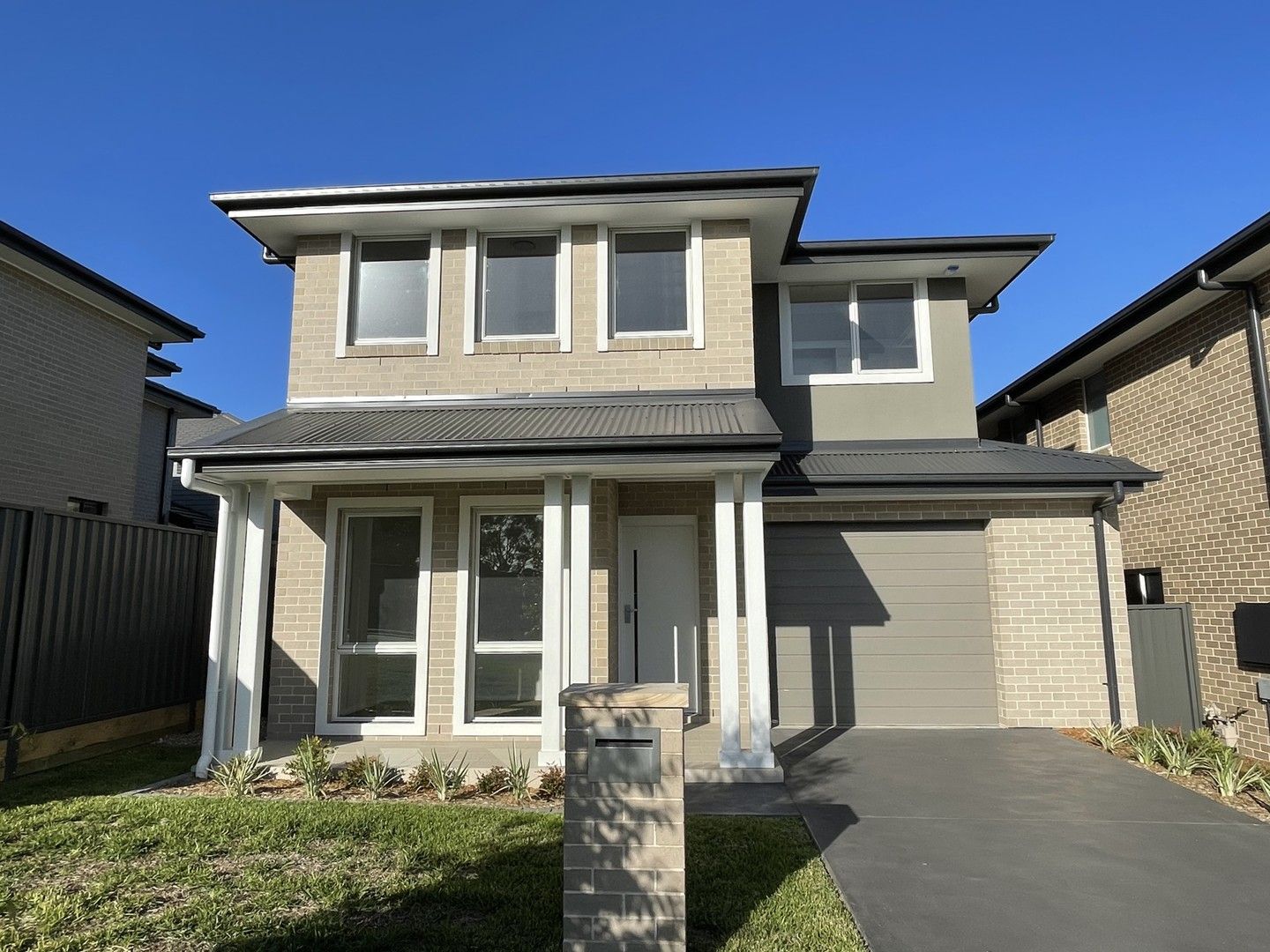 4 bedrooms House in 45 Denise Crescent RIVERSTONE NSW, 2765