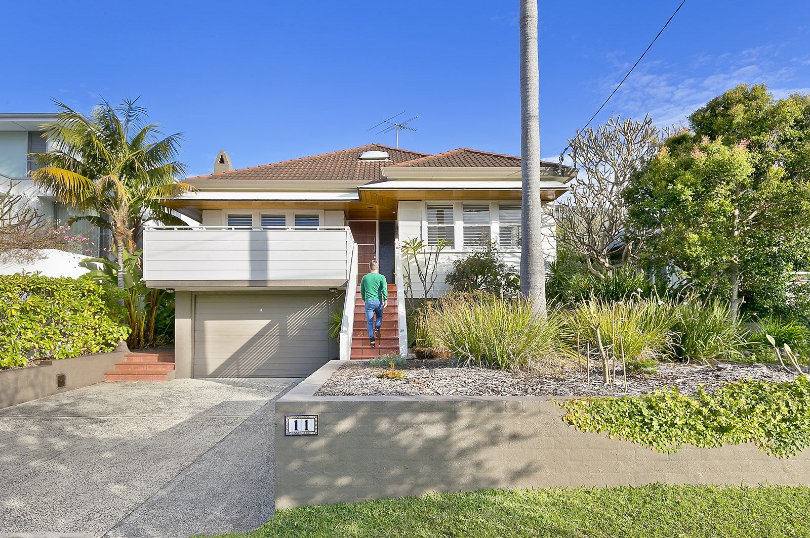 11 Stewart Ave, Curl Curl NSW 2096, Image 1