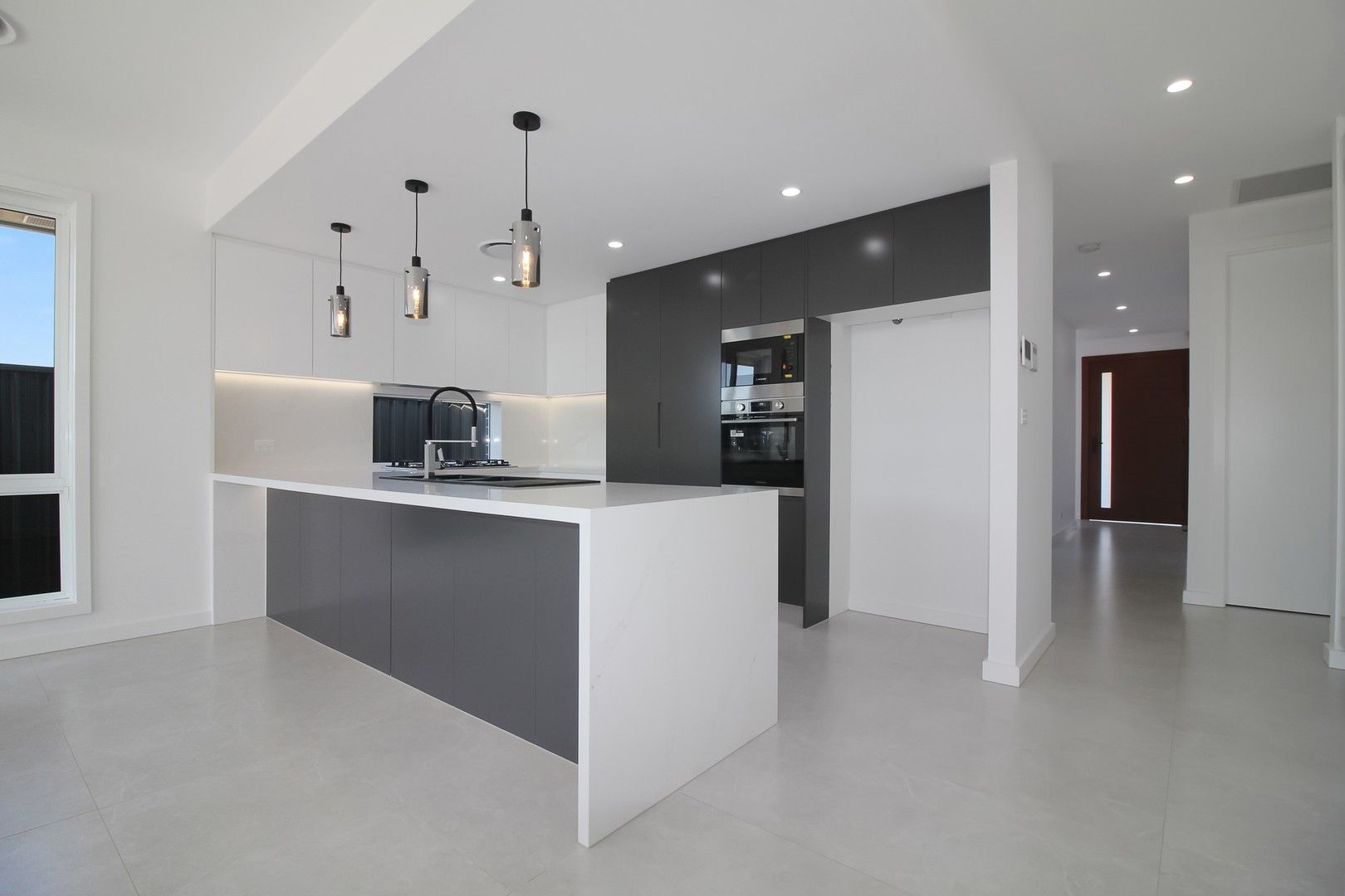4 bedrooms House in 6 Wylde Street MARSDEN PARK NSW, 2765