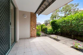 F1/1 Centenary Avenue, Northmead NSW 2152