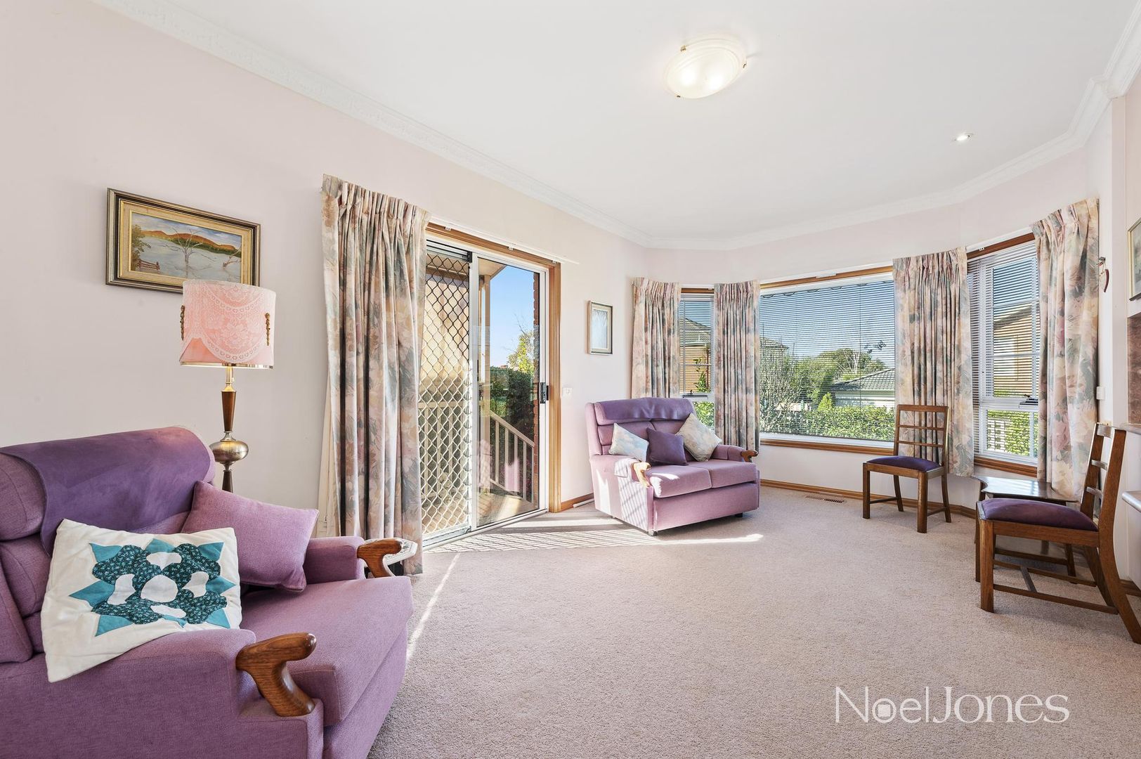 1 Briar Walk, Blackburn South VIC 3130, Image 1