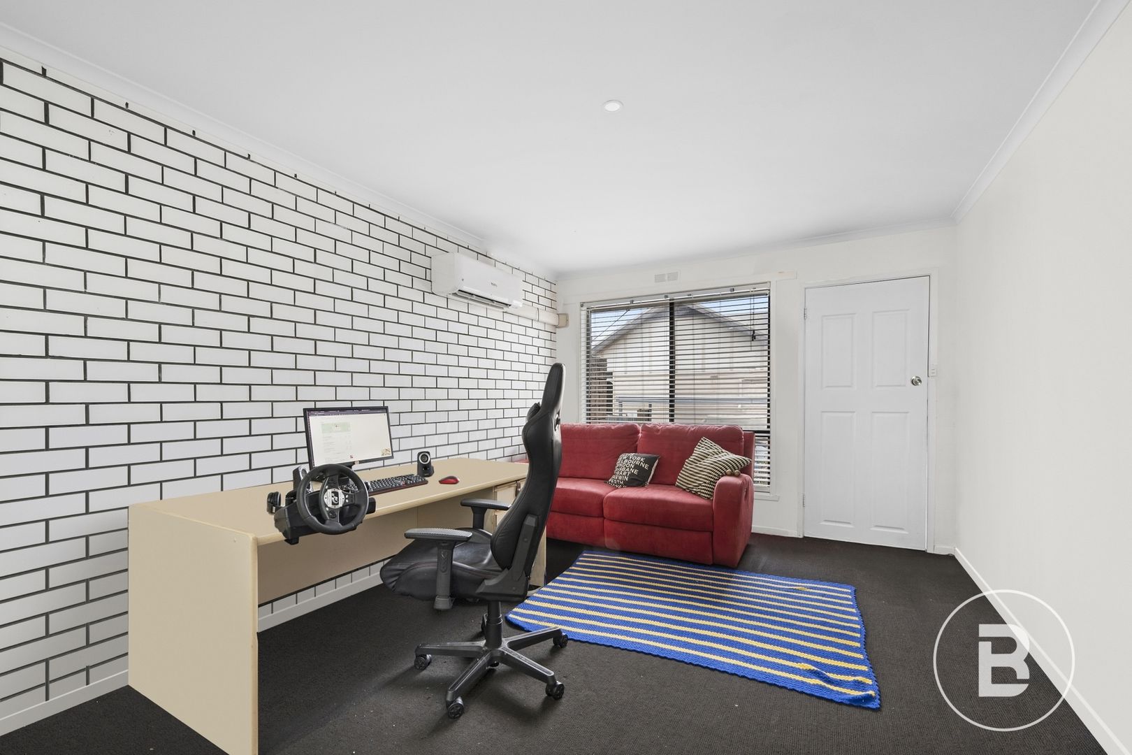 2/619 Neill Street, Soldiers Hill VIC 3350, Image 1