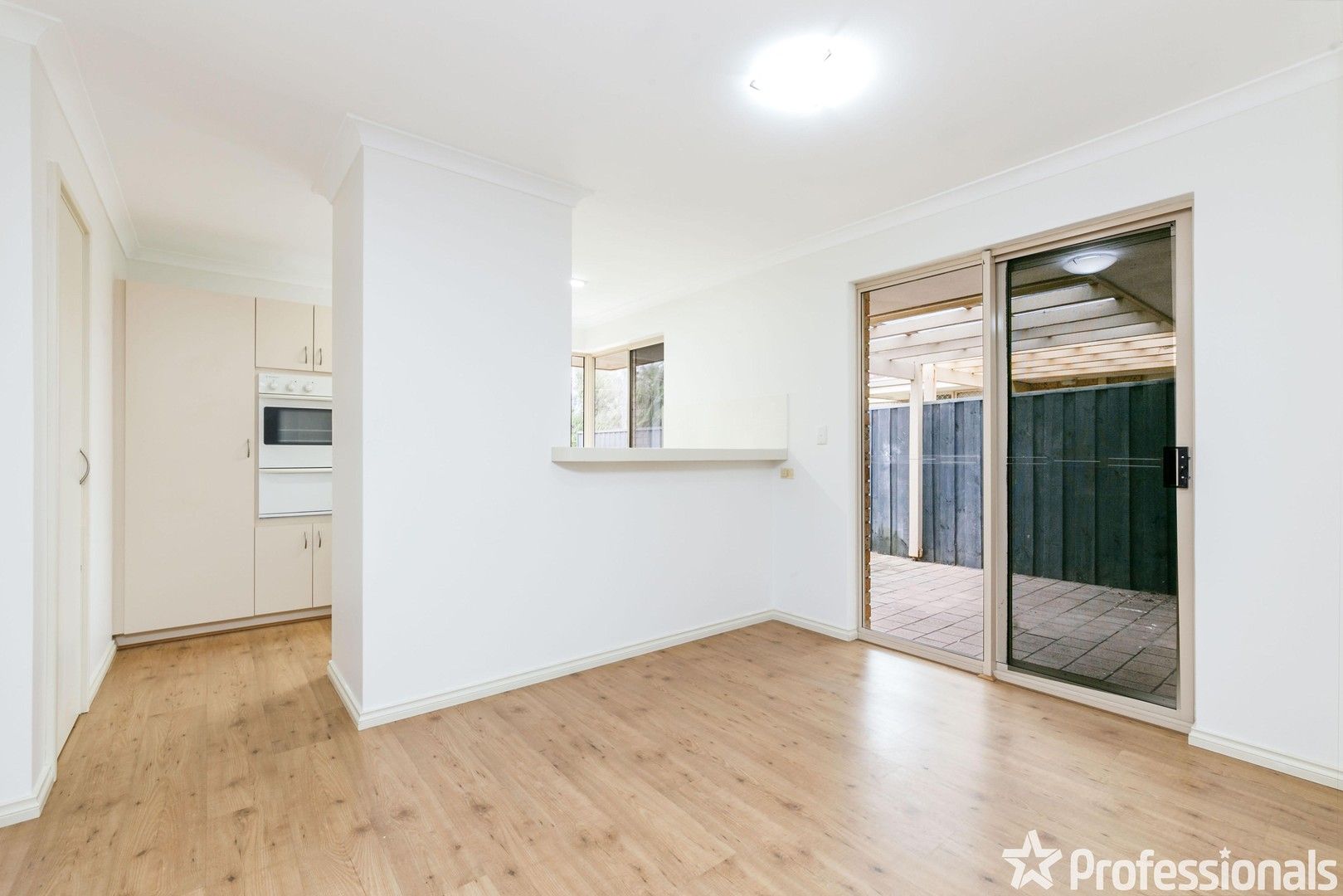 2 bedrooms Apartment / Unit / Flat in 9/28 Peninsula Road MAYLANDS WA, 6051