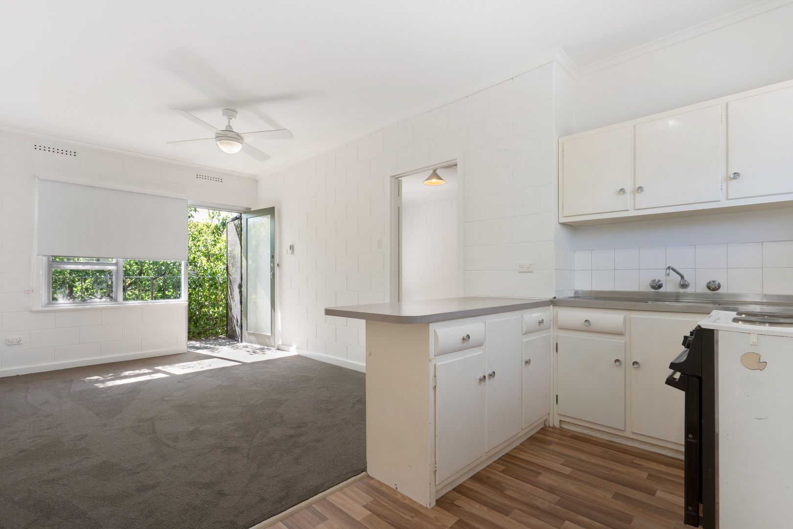 8/100 Robsart Street, Parksid Property History & Address Research