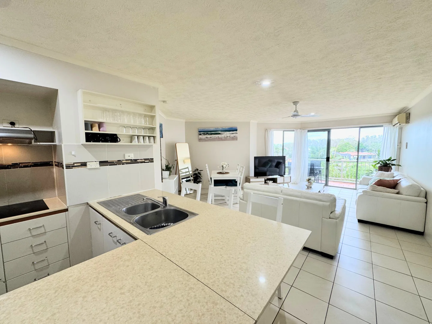 Additional image 2 of 54/2320 Gold Coast Highway, Mermaid Beach QLD 4218