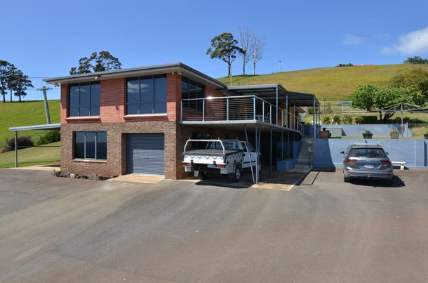 243 Penguin Road, West Ulverstone TAS 7315