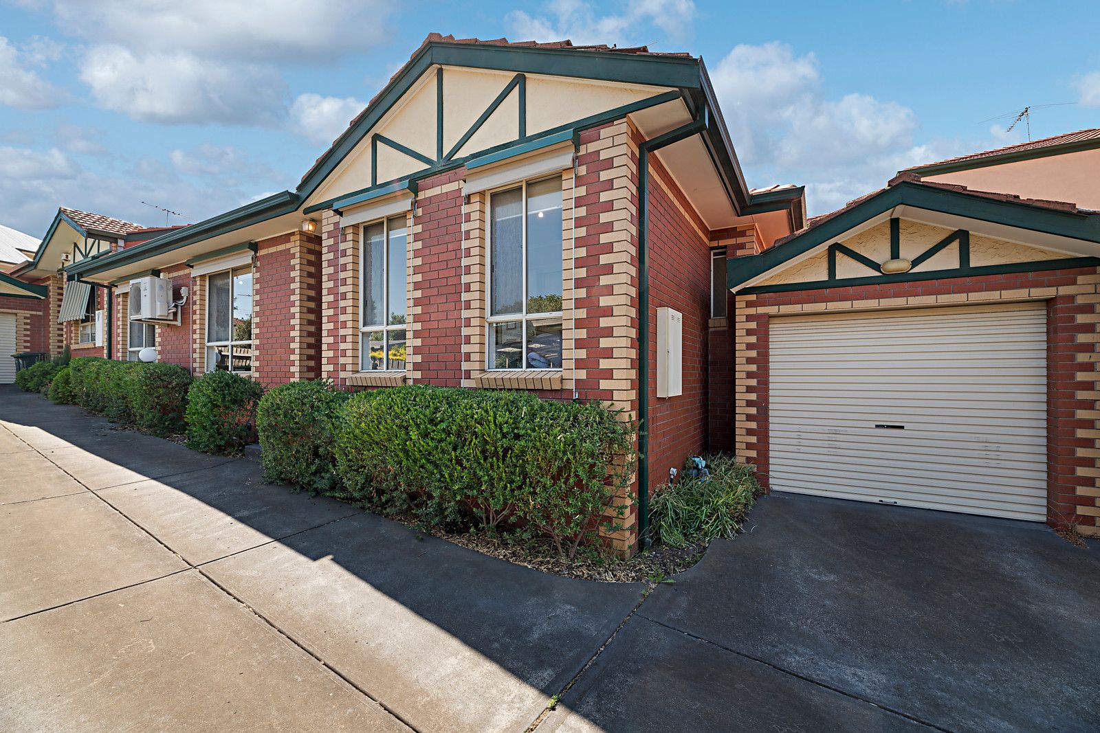 2/40 Irvine Crescent, Brunswick West VIC 3055, Image 0