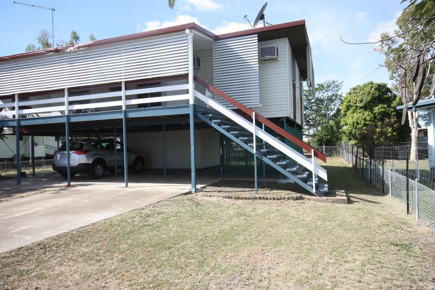 2/2 Neville Street, Biloela QLD 4715, Image 0