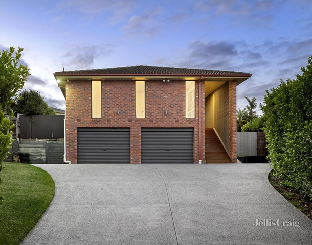 13 Peachwood Rise, Doncaster East VIC 3109