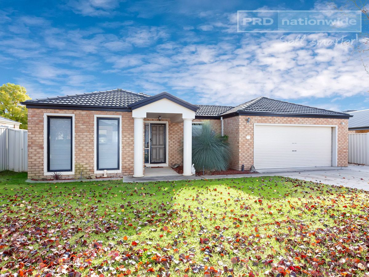 7 Walla Place, Glenfield Park NSW 2650, Image 0