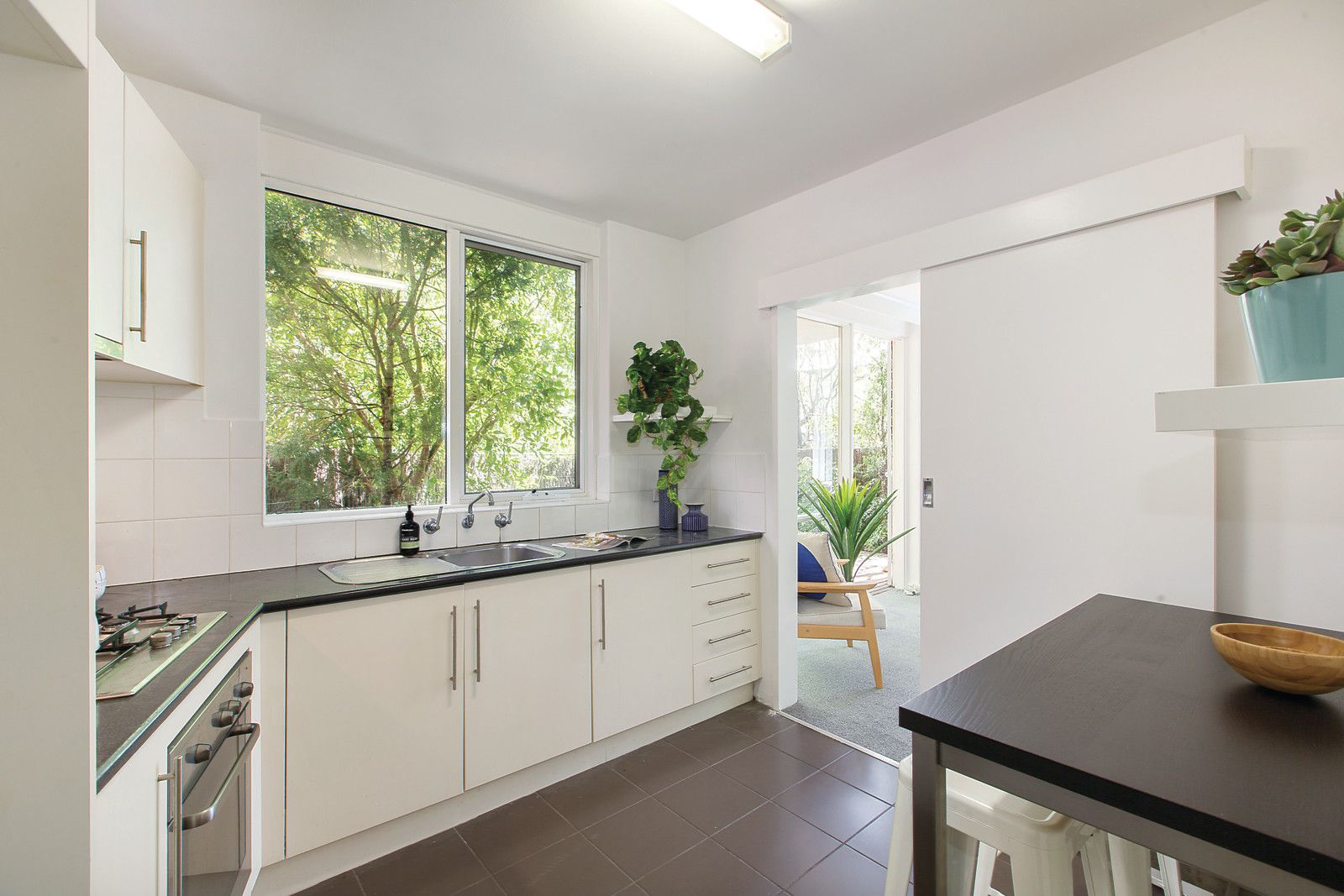 1/14 The Avenue, Windsor VIC 3181, Image 2