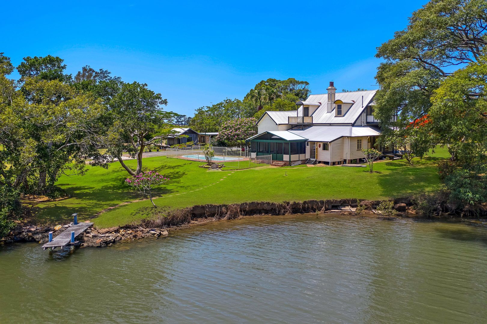 797 Yamba Road, Palmers Island Property History & Address Research