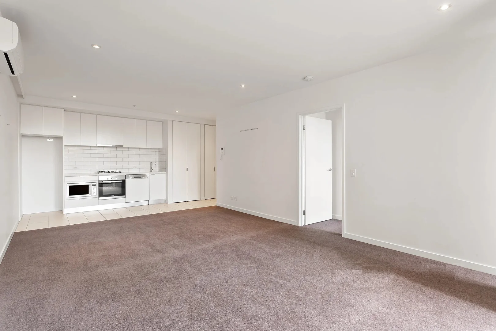 Additional image 2 of 507/250 City Road, Southbank VIC 3006