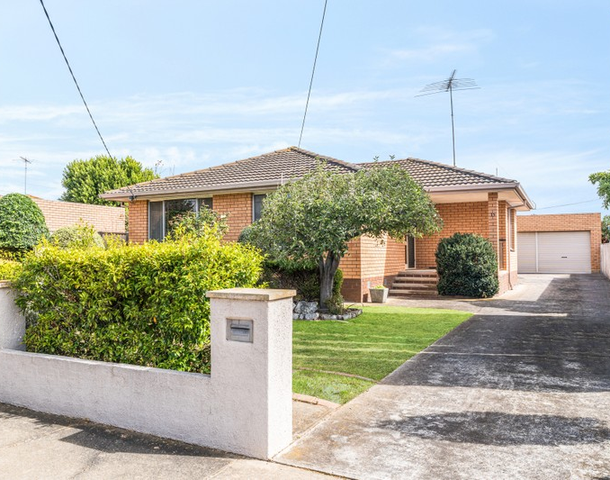 15 Hinton Close, Norlane VIC 3214