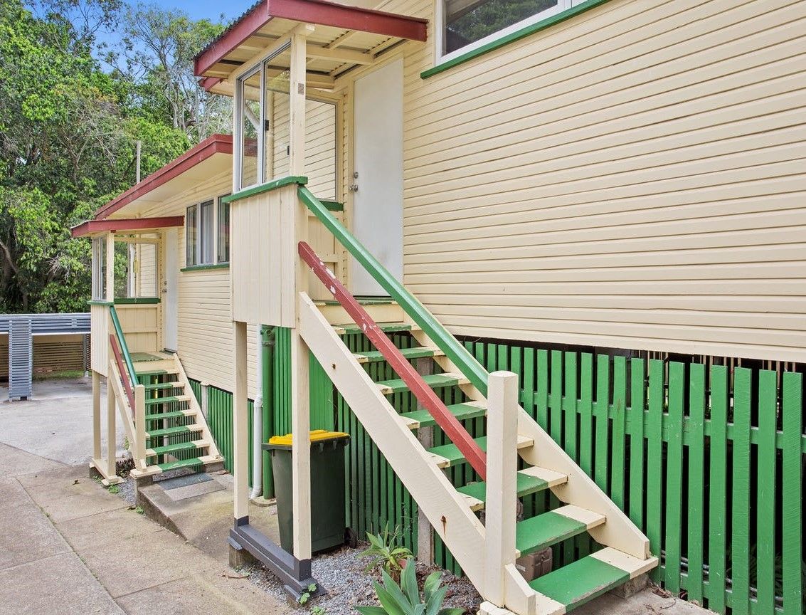 1 bedrooms Apartment / Unit / Flat in 2/3 Burnham Rd BARDON QLD, 4065