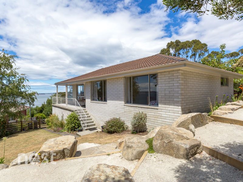 2 Wandella Avenue, Taroona TAS 7053, Image 0