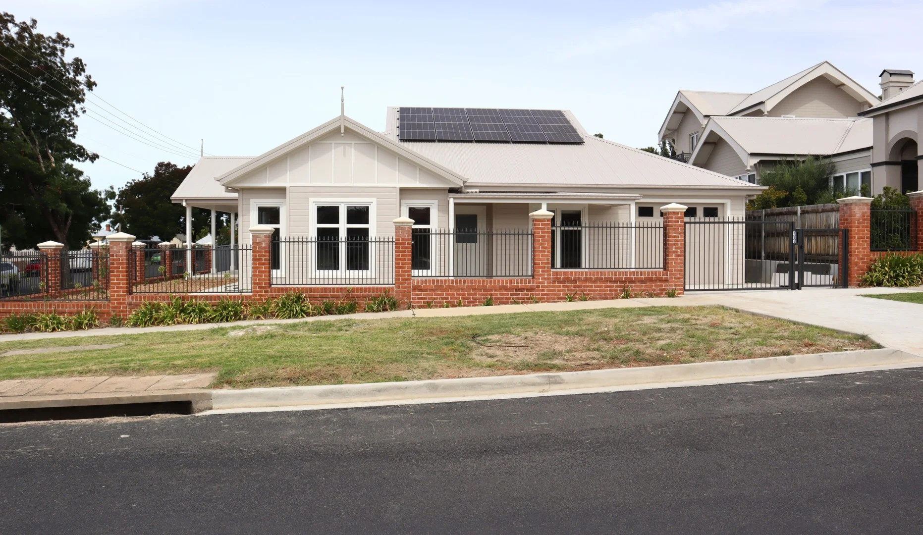 Primary image of 134 Peel Street, Bathurst NSW 2795