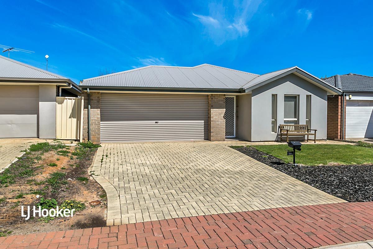 11 The Circuit, Smithfield SA 5114, Image 2