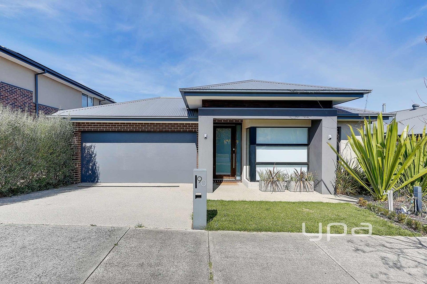 4 bedrooms House in 90 Frontier Avenue GREENVALE VIC, 3059