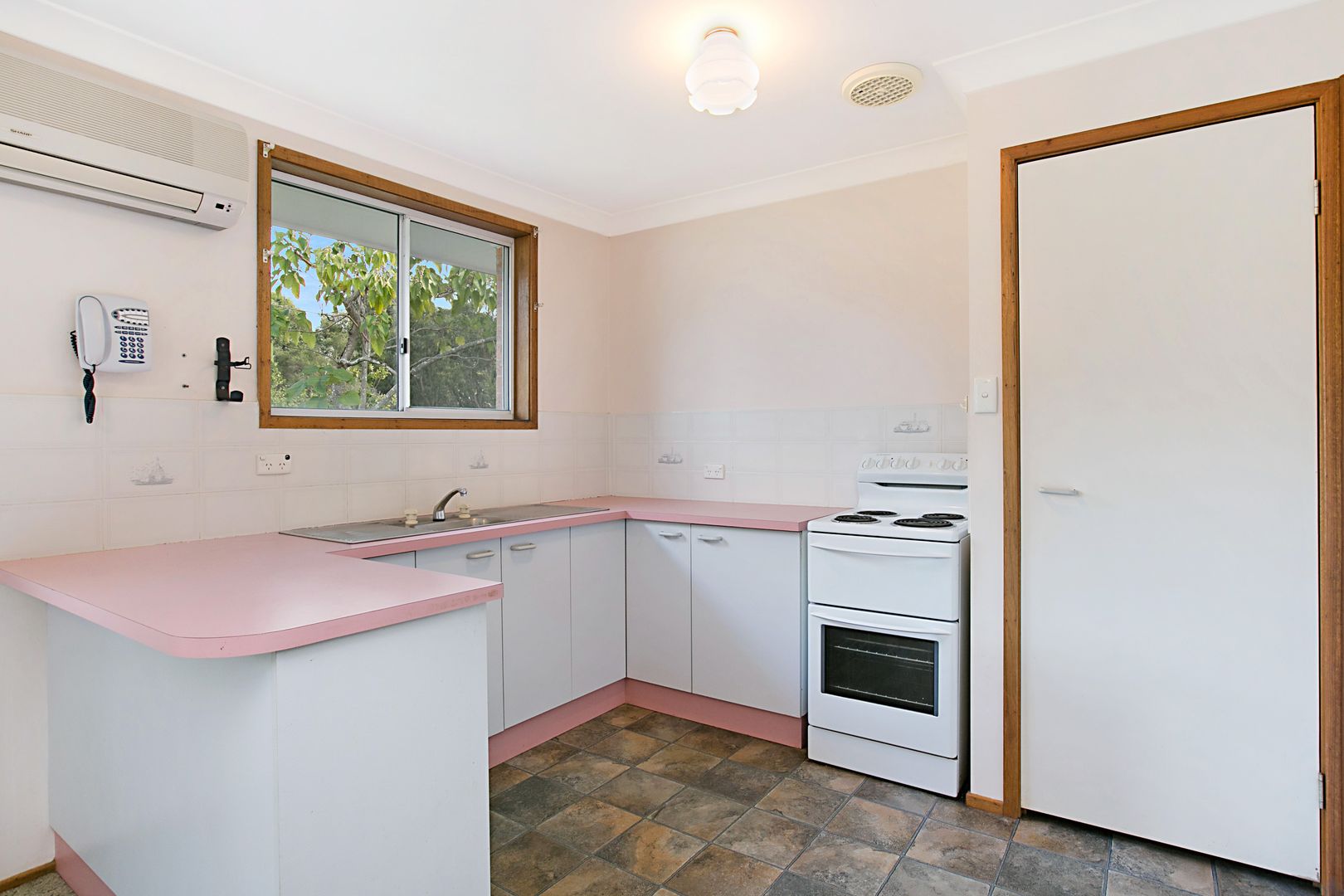 3 Beatty Boulevard, Tanilba Bay NSW 2319 House For Rent 480 Domain