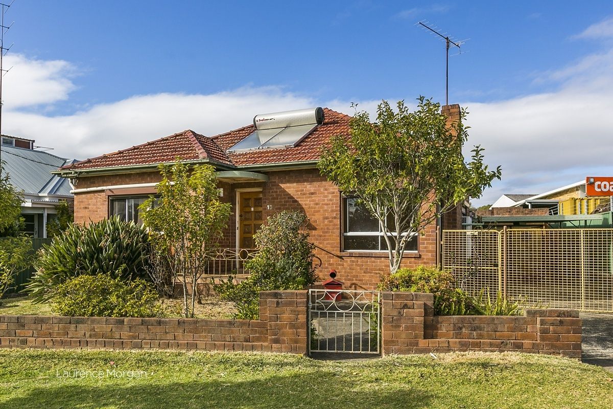 15 Exeter Avenue, North Wollongong NSW 2500, Image 0