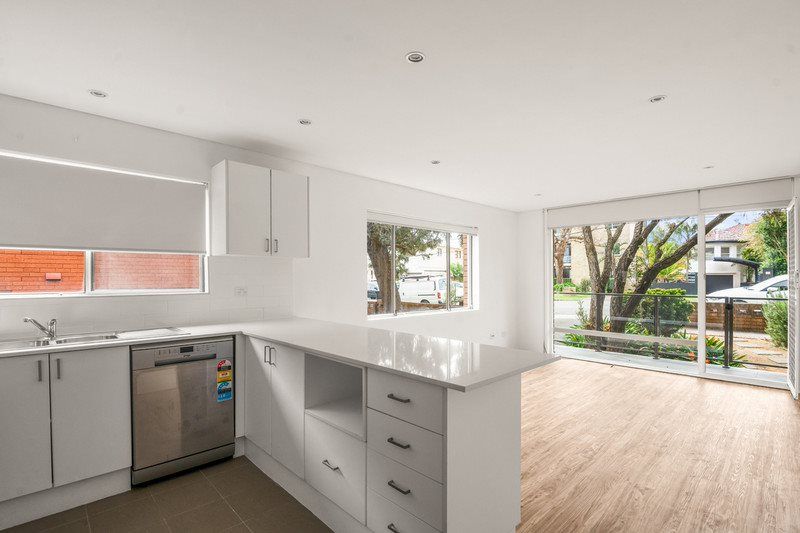 1 bedrooms Apartment / Unit / Flat in 2/64 Crown Road QUEENSCLIFF NSW, 2096