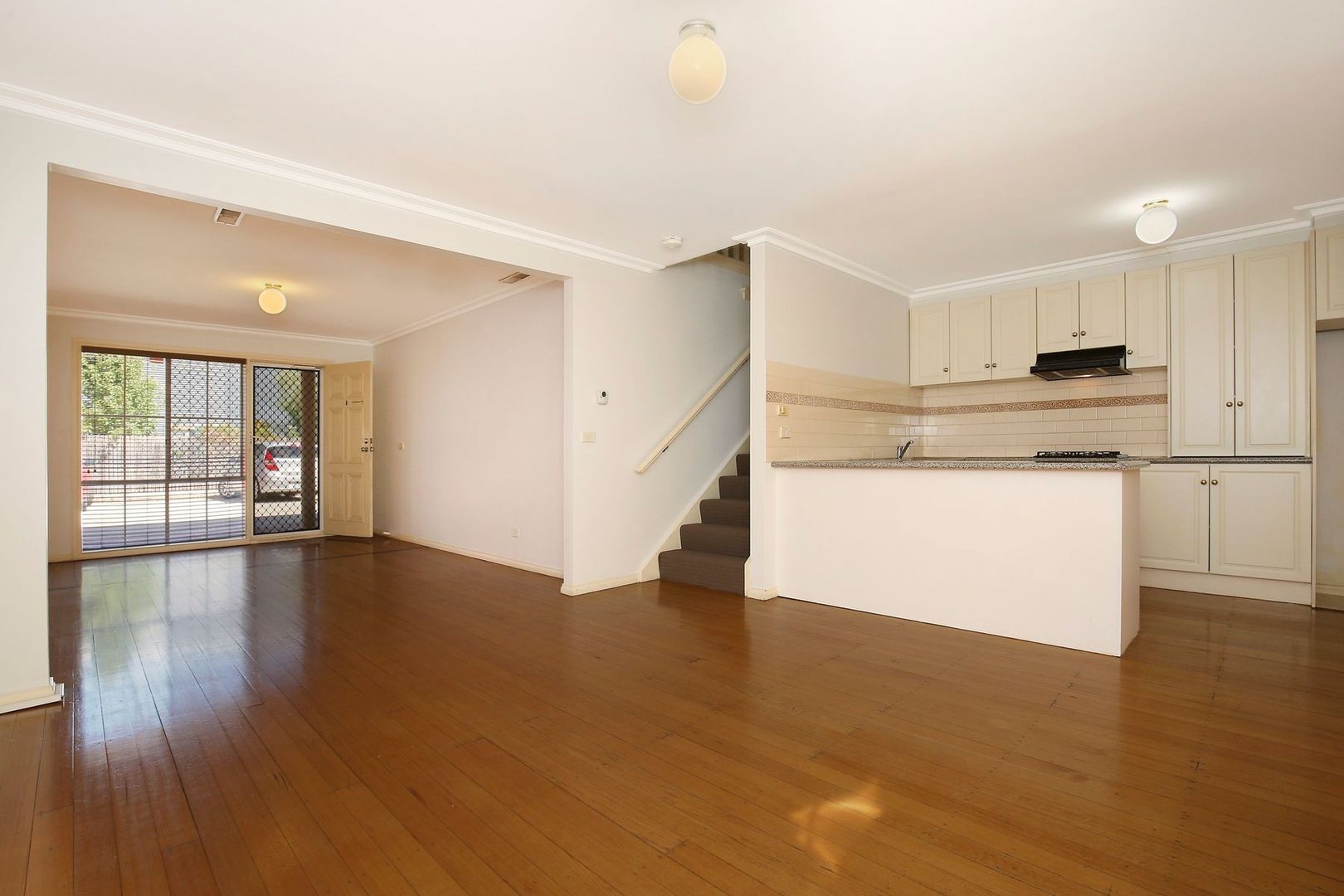 6/81-85 Wilson Street, Moonee Ponds VIC 3039, Image 2