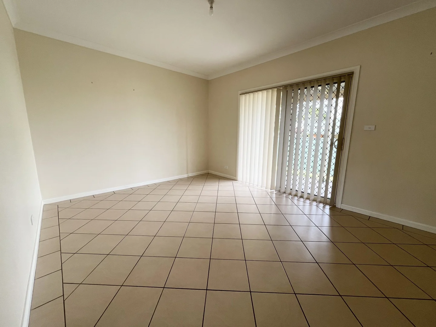 Additional image 4 of 60a Edwards Street, Young NSW 2594