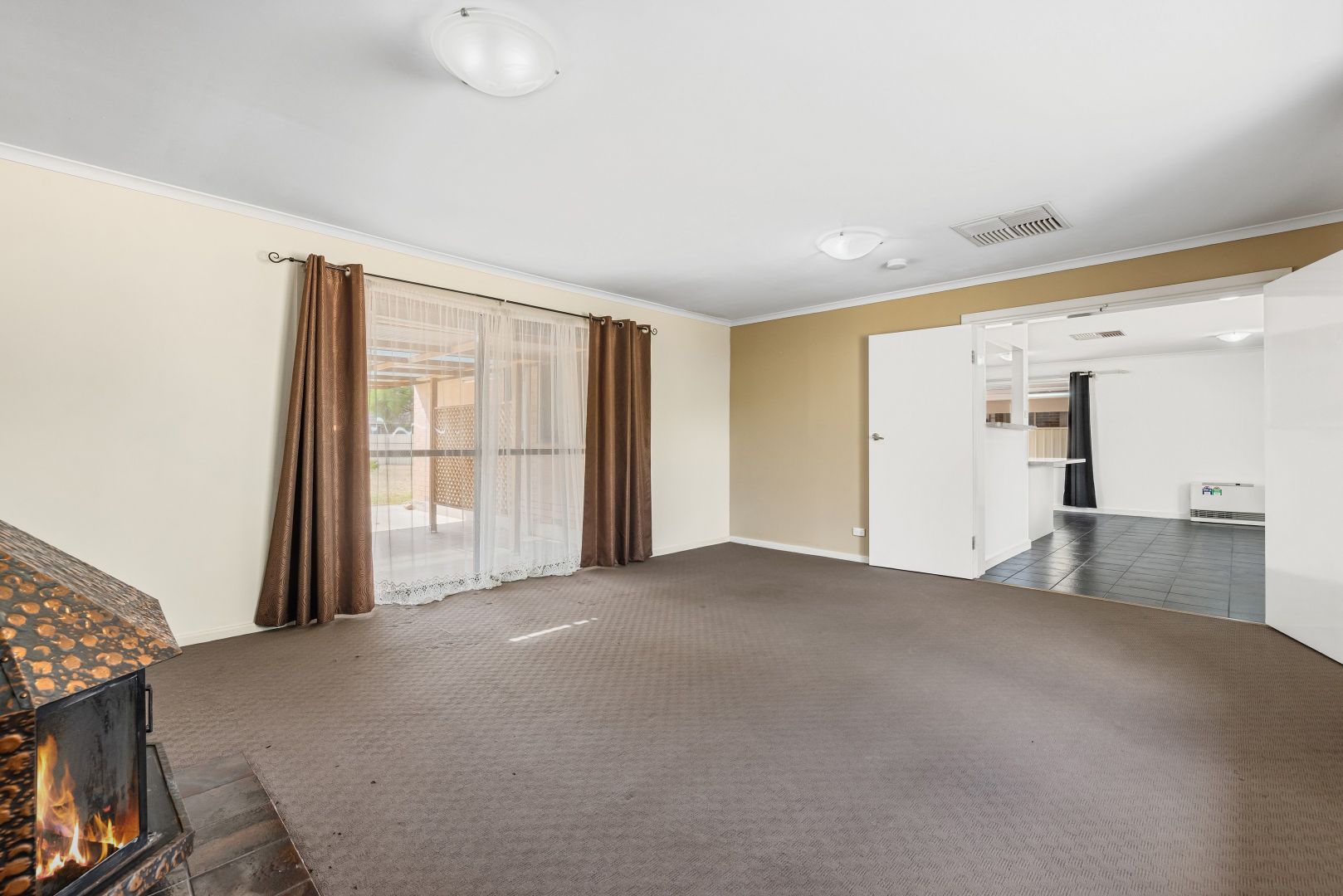 10 Closeburn Crescent, Salisbury Park SA 5109, Image 2