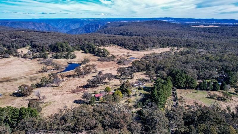 5 bedrooms Rural in 246 Caoura Road TALLONG NSW, 2579