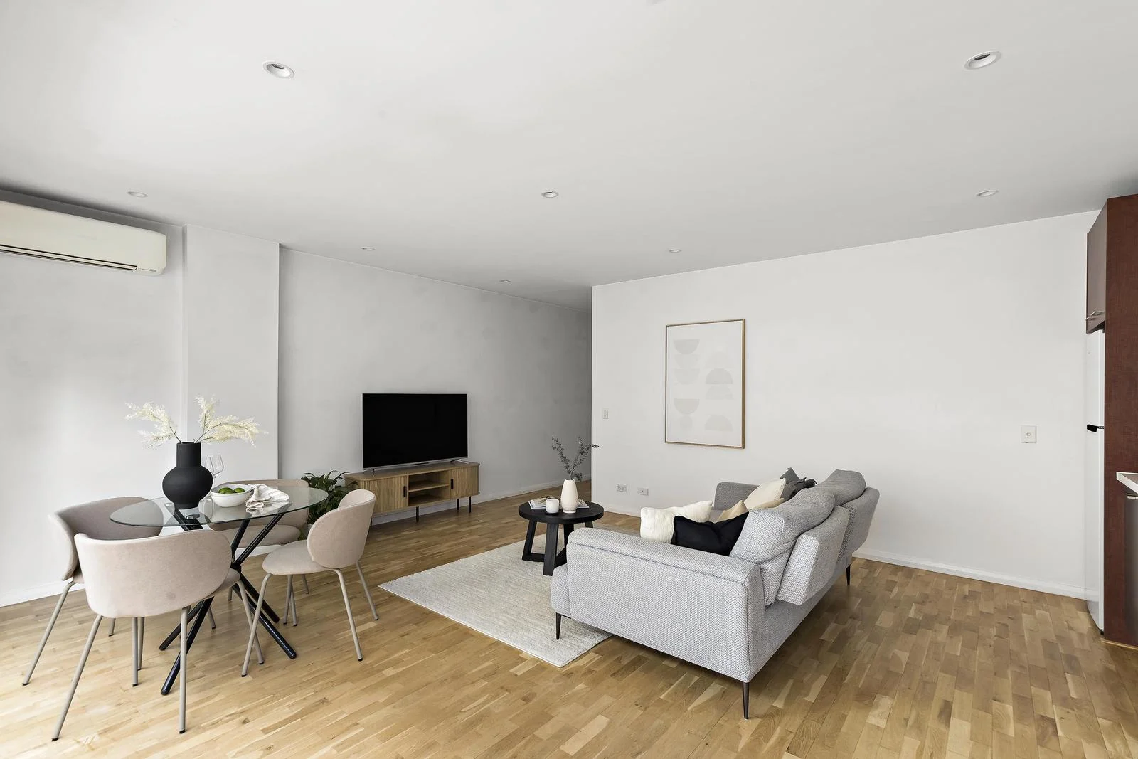 Additional image 5 of 10/26 Livingstone Street, Ivanhoe VIC 3079