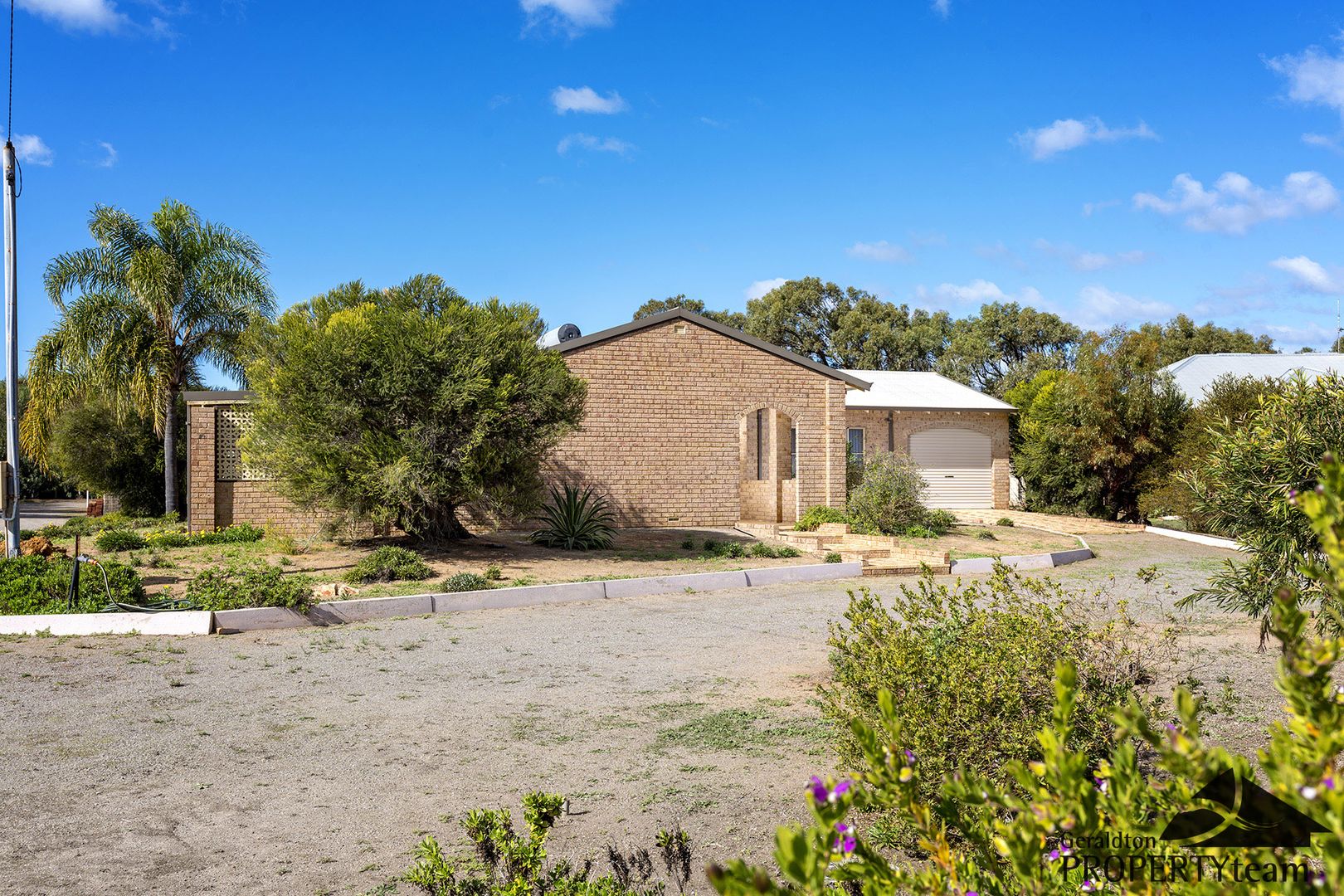 18 Brennand Road, Dongara WA 6525, Image 2