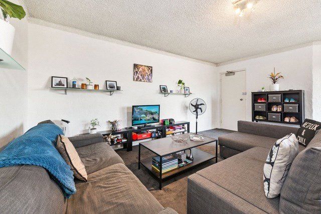 2 bedrooms Apartment / Unit / Flat in 9/27 Brougham Street KEW VIC, 3101