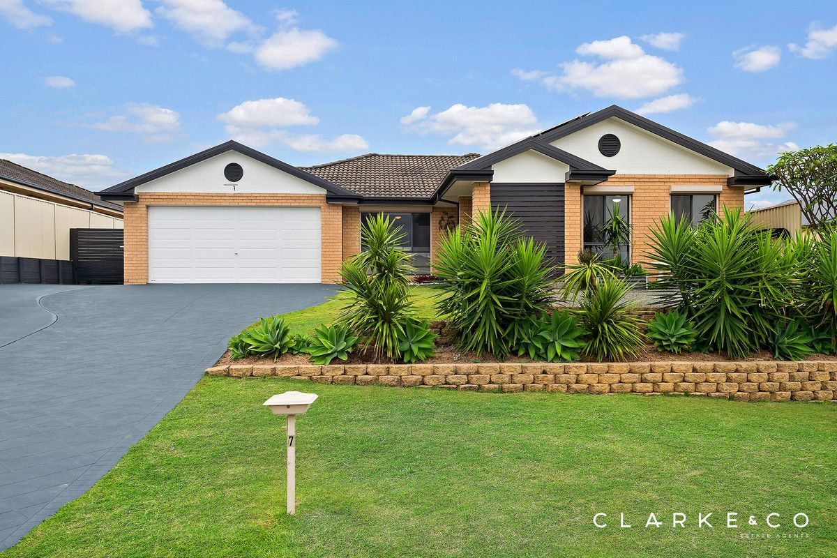 7 Willow Close, Thornton NSW 2322, Image 0