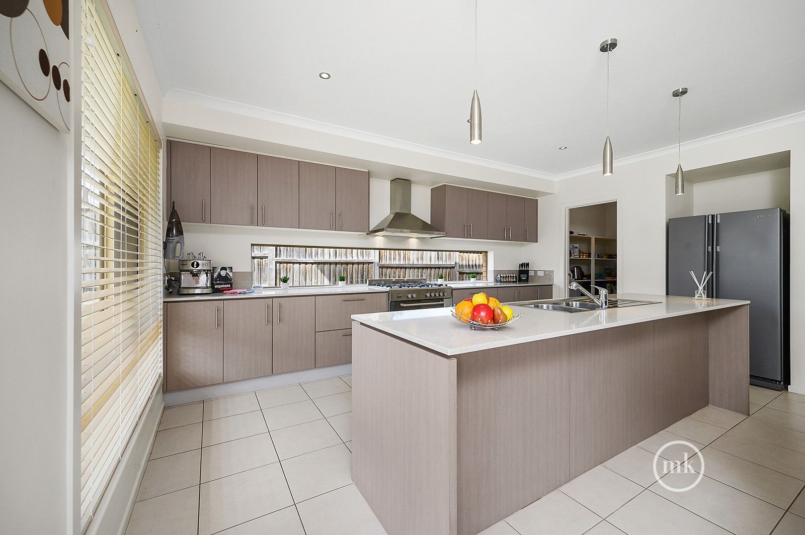 27 Makybe Way, South Morang VIC 3752, Image 2